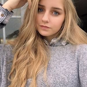 Meet your Posher, Mélissa